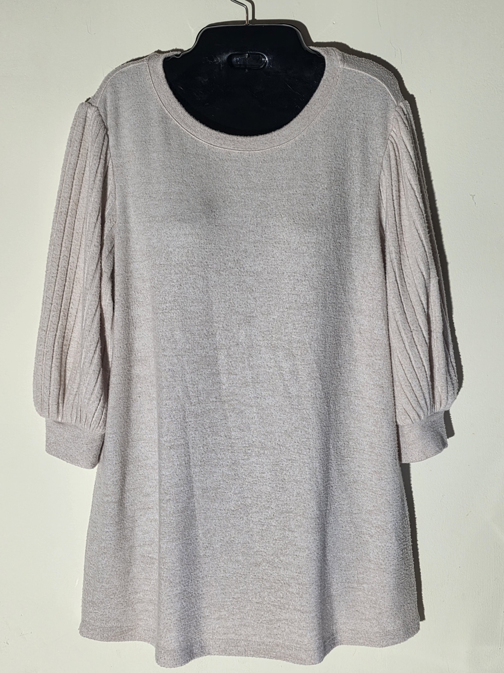 Automet Pleated Sleeve Cream Knit Sweater Top (Size M)